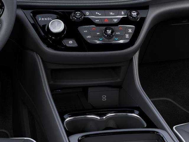 New 2027 Diamond Black Crystal Pearl-Coat Exterior Paint Chrysler Limited image 76