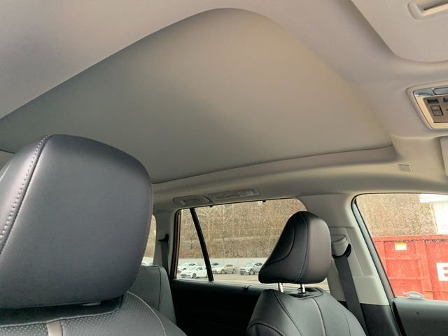 Used 2026  Toyota Platinum image 19