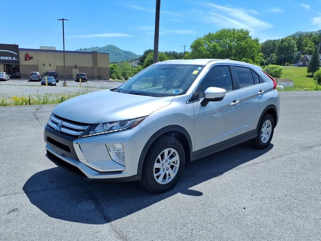 2019 Mitsubishi Eclipse Cross ES S-AWC's photo