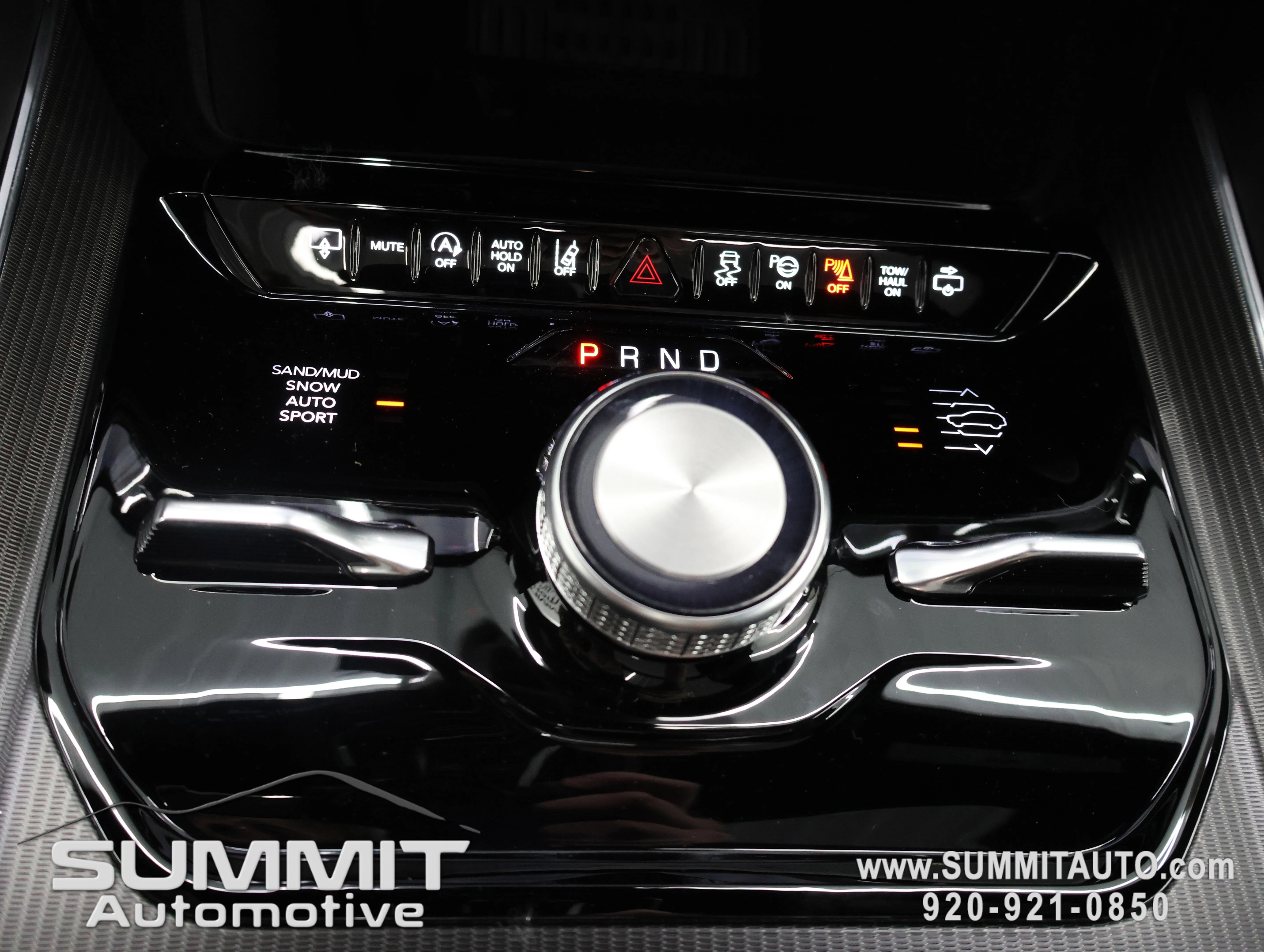 New 2026 High Gloss Black Exterior Paint Jeep Summit Obsidian image 57