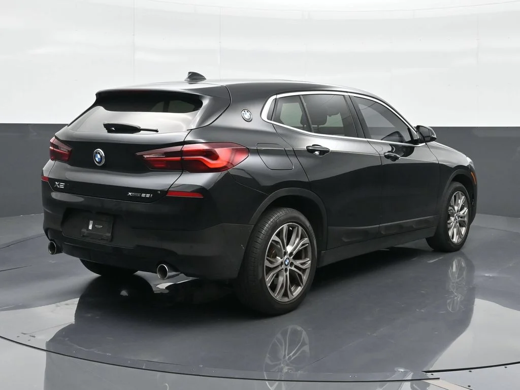 Used 2021 Black BMW xDrive28i image 5