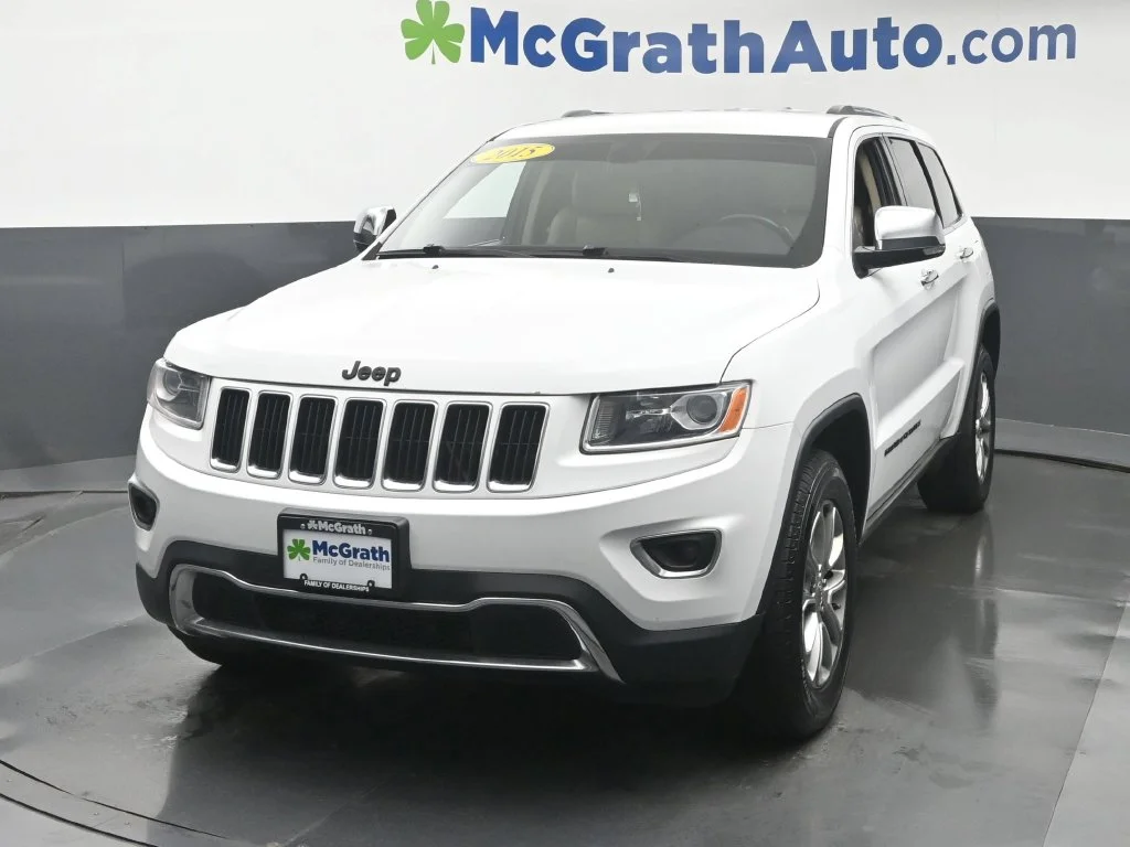 Used 2015 White Jeep Limited image 22