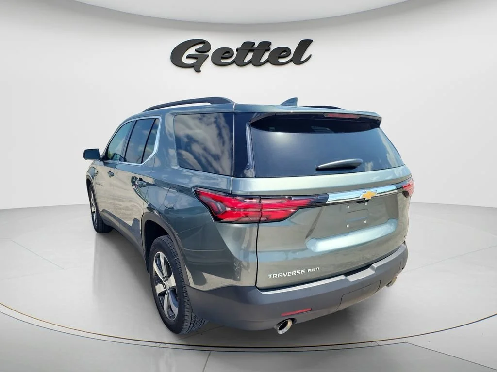 Used 2023 Silver Sage Metallic Chevrolet LT Leather image 10