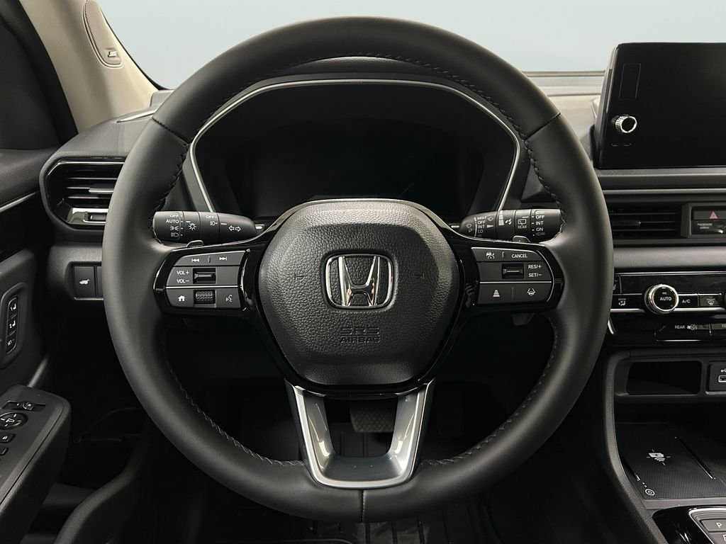 2025 Honda Pilot Touring+ - Photo 12