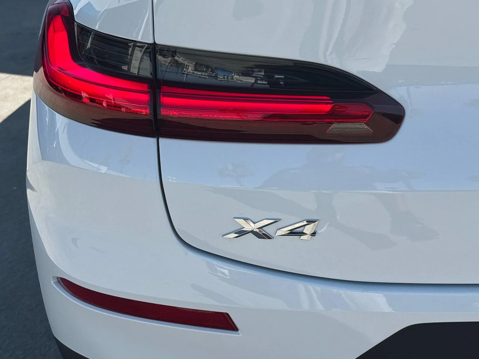 2025 BMW X4 30i - Photo 6