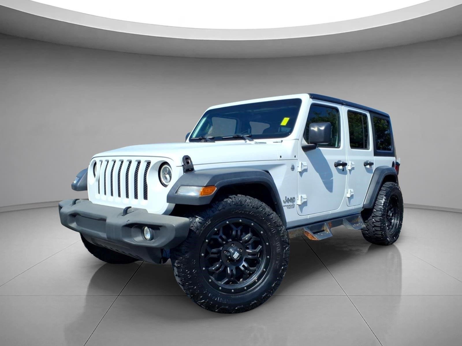 Used 2018 Bright White Clearcoat Jeep Sport S image 1