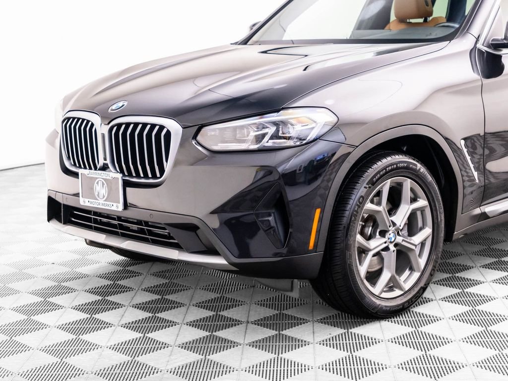 Used 2022 Black Sapphire Metallic BMW xDrive30i image 40