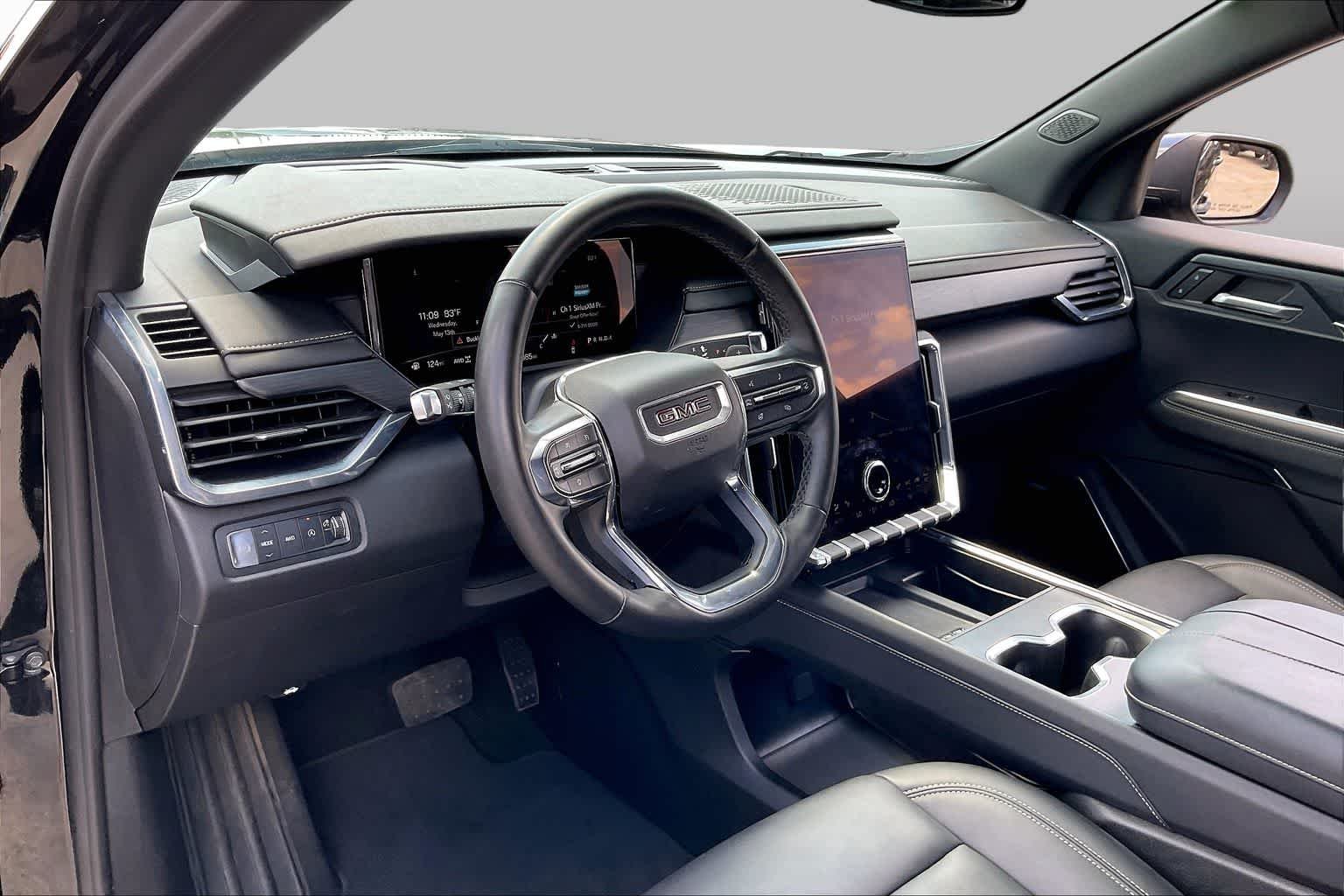 Used 2024 Ebony Twilight Metallic GMC Elevation image 16