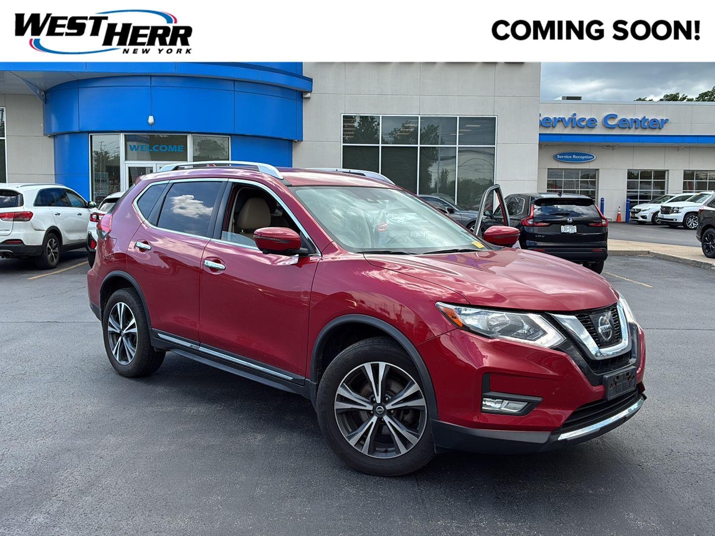 Used 2017 Palatial Ruby Nissan SL image 1