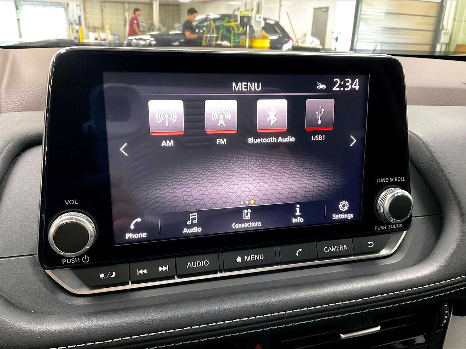 Used 2021 Pearl White Tricoat Nissan SV image 37