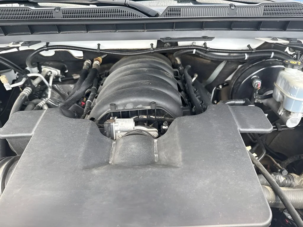 Used 2018 White Chevrolet LTZ image 28