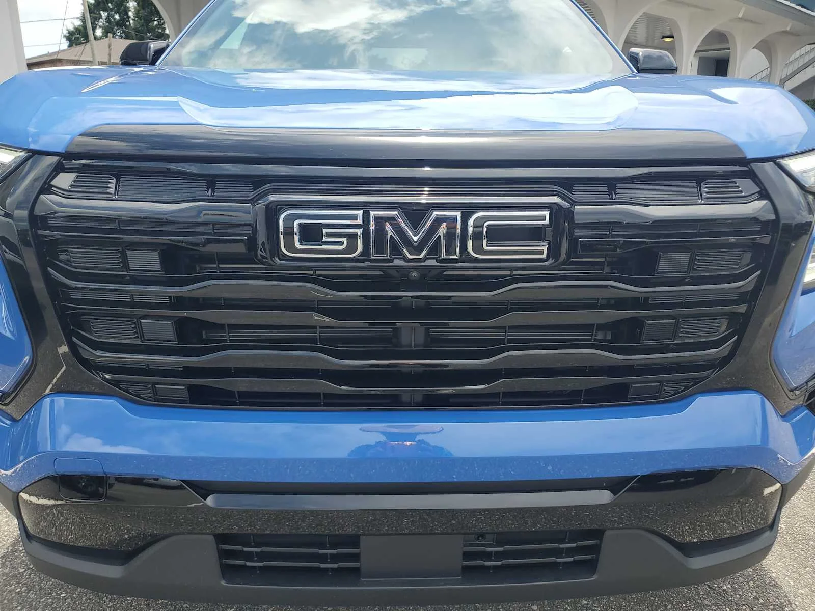 New 2026 Rapids Metallic GMC Elevation image 16