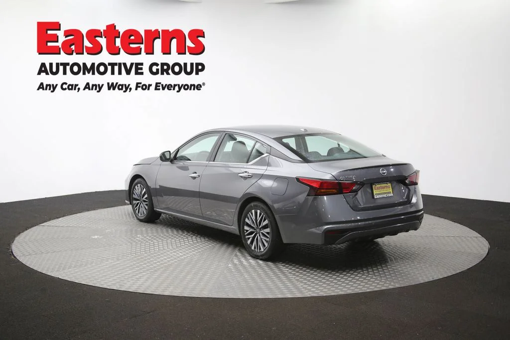 Used 2025 Gray Nissan 2.5 SV image 63