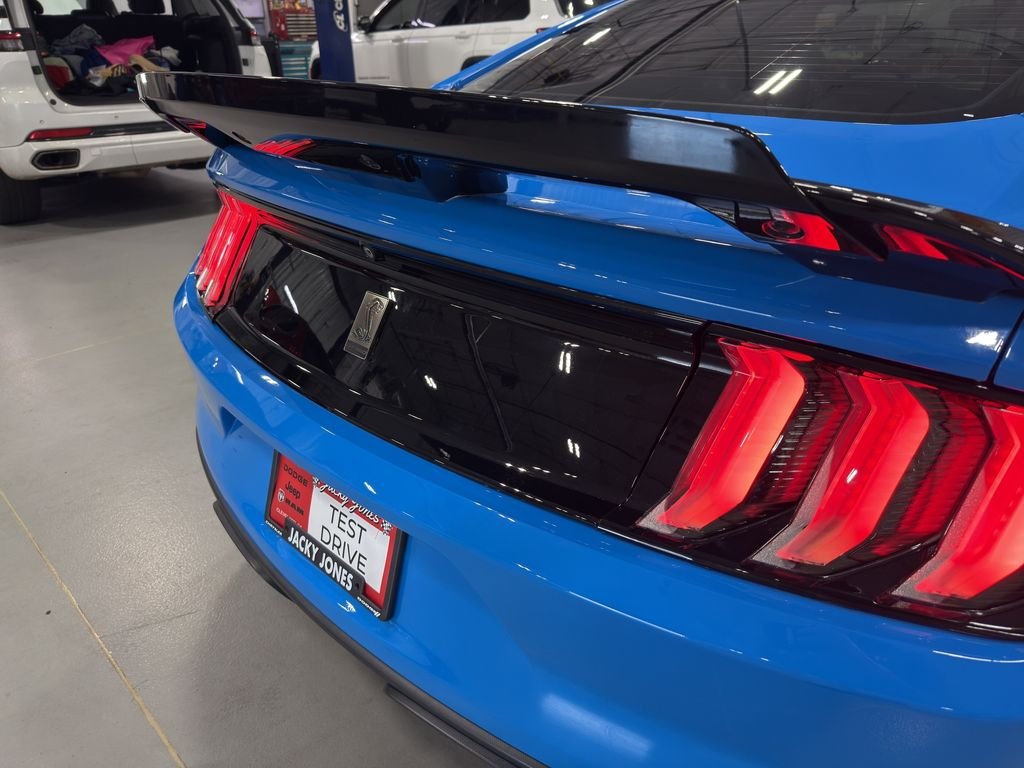 Used 2017 Grabber Blue Ford Shelby GT350 image 10