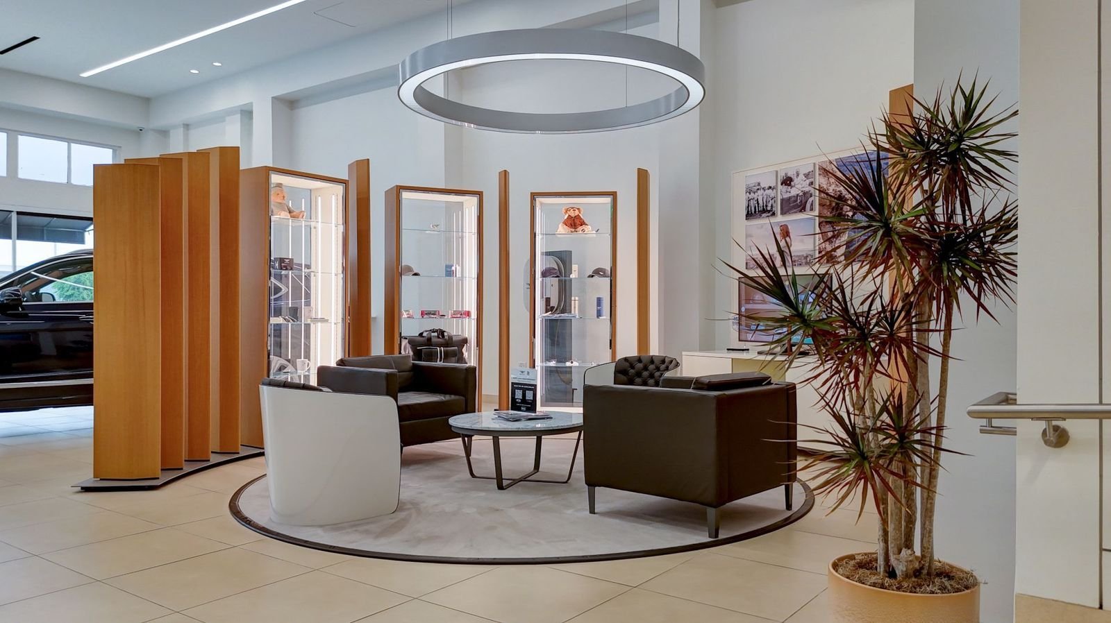 2024 Bentley Bentayga Azure - Photo 29