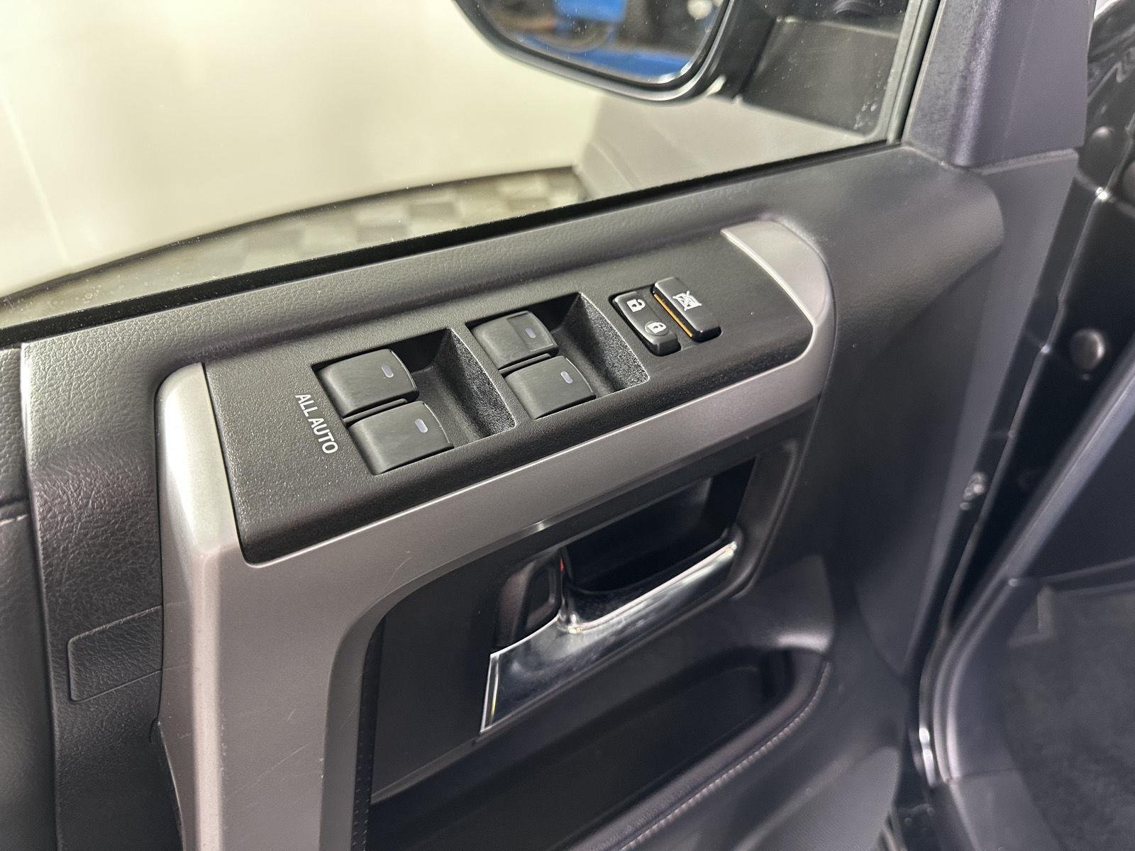 Used 2021 Midnight Black Metallic Toyota SR5 Premium image 15