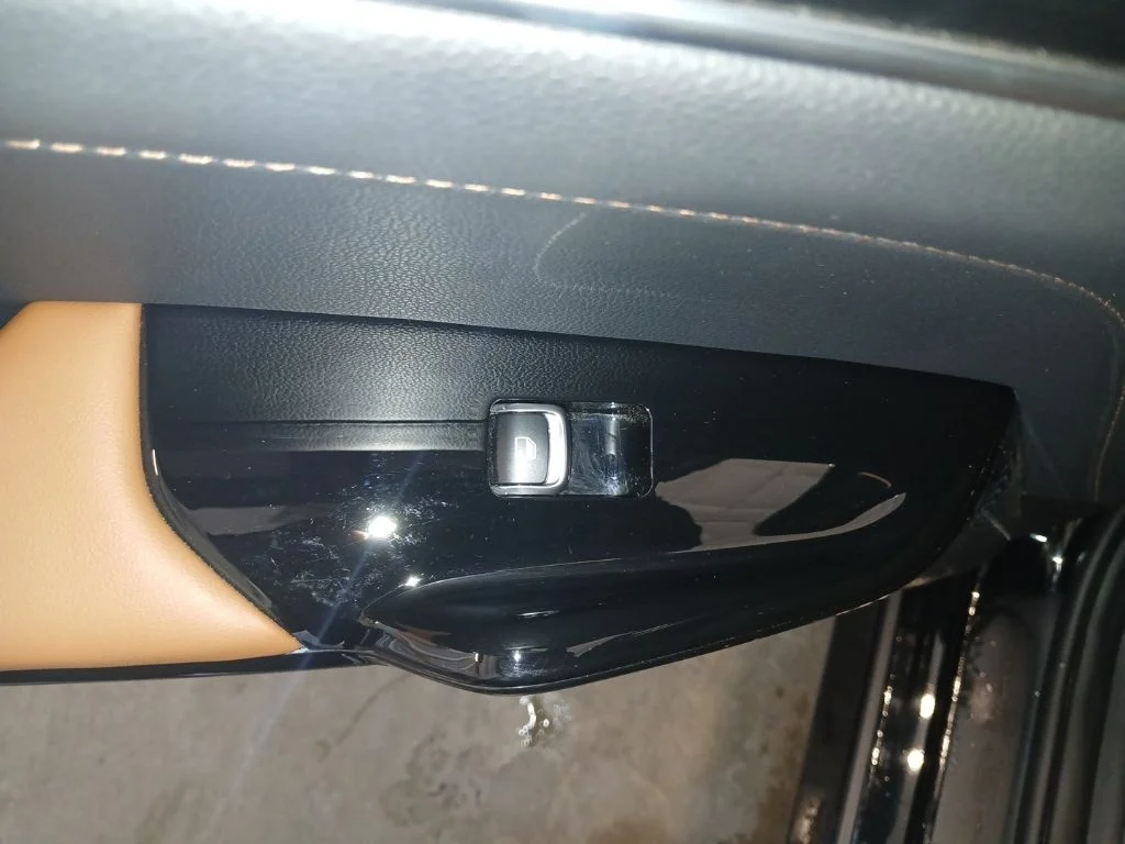 Used 2023 Black Kia GT image 28