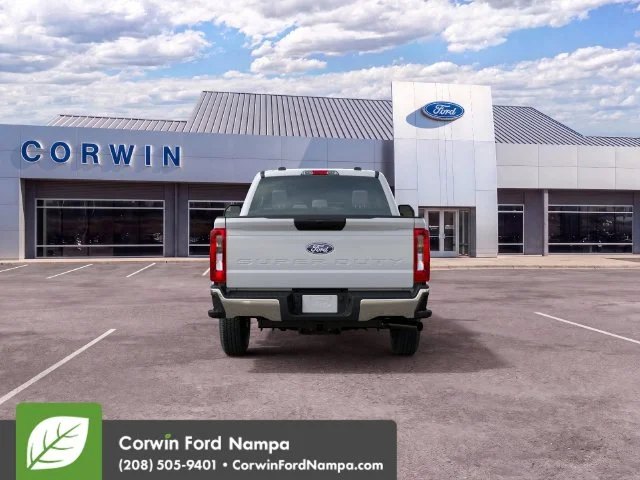 New 2027 Oxford White Ford XL image 5