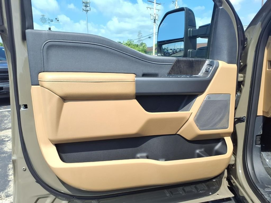 New 2026 Marsh Gray Ford F-350® Lariat® image 10
