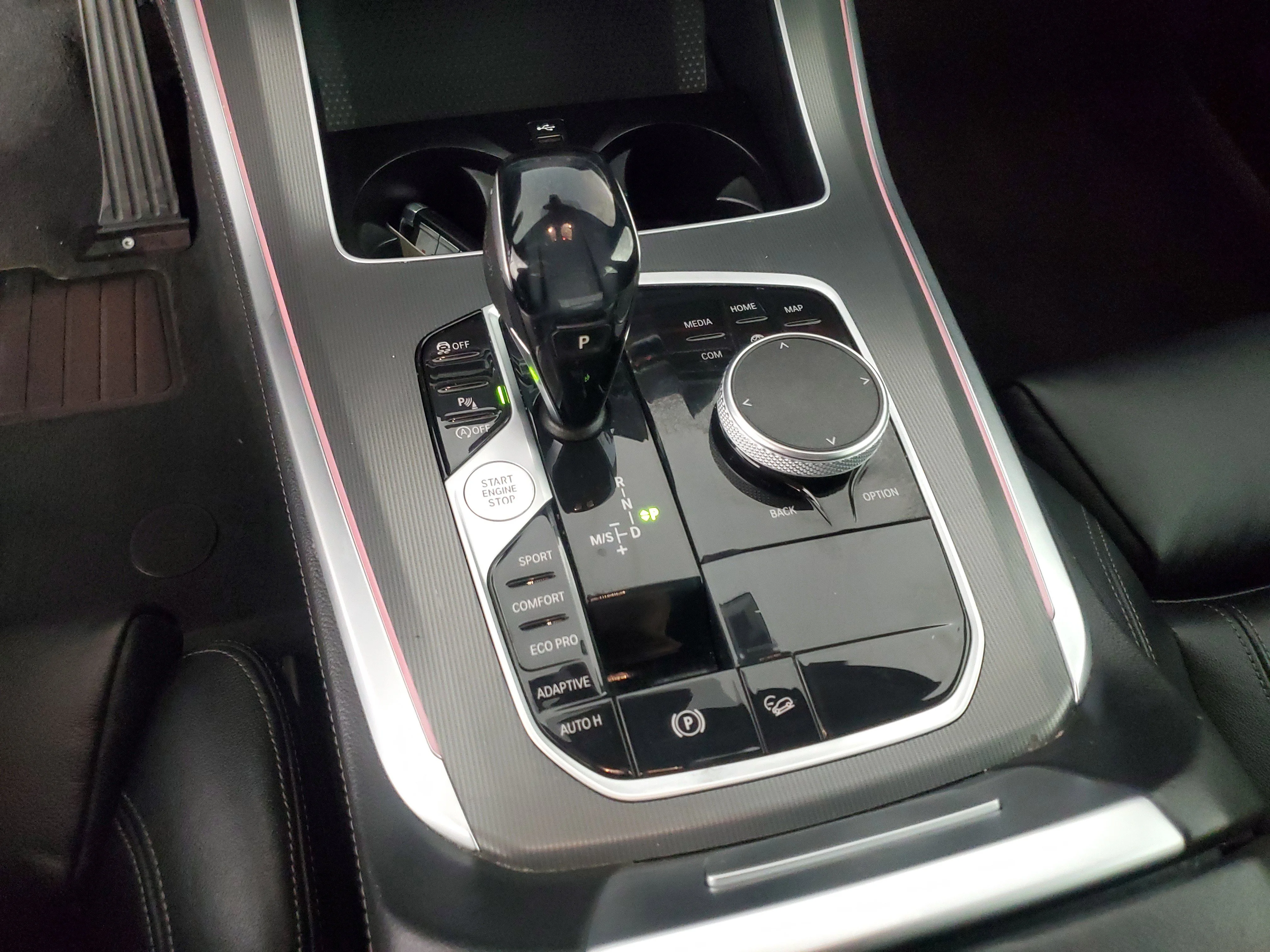 Used 2019 Arctic Gray Metallic BMW xDrive40i image 17