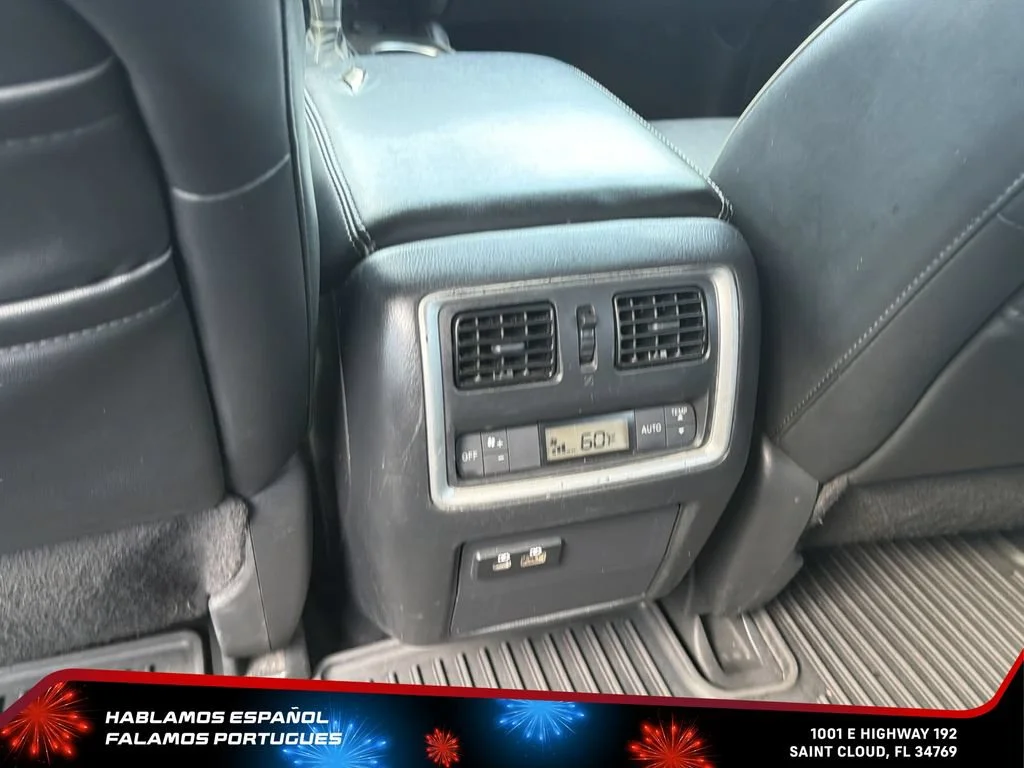 Used 2020 White INFINITI LUXE image 28