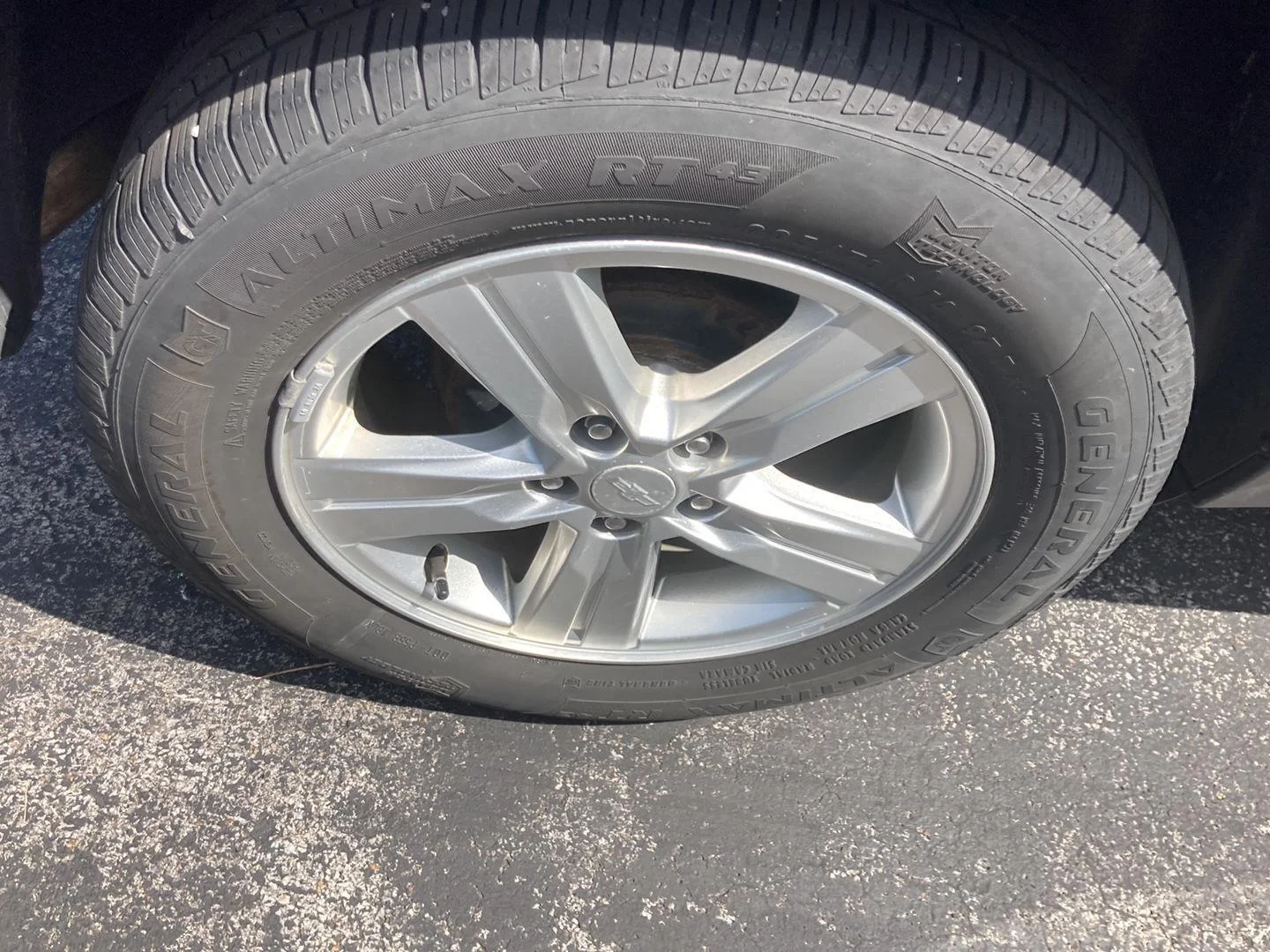Used 2019 MOSAIC BLACK METALLIC Chevrolet LT image 9