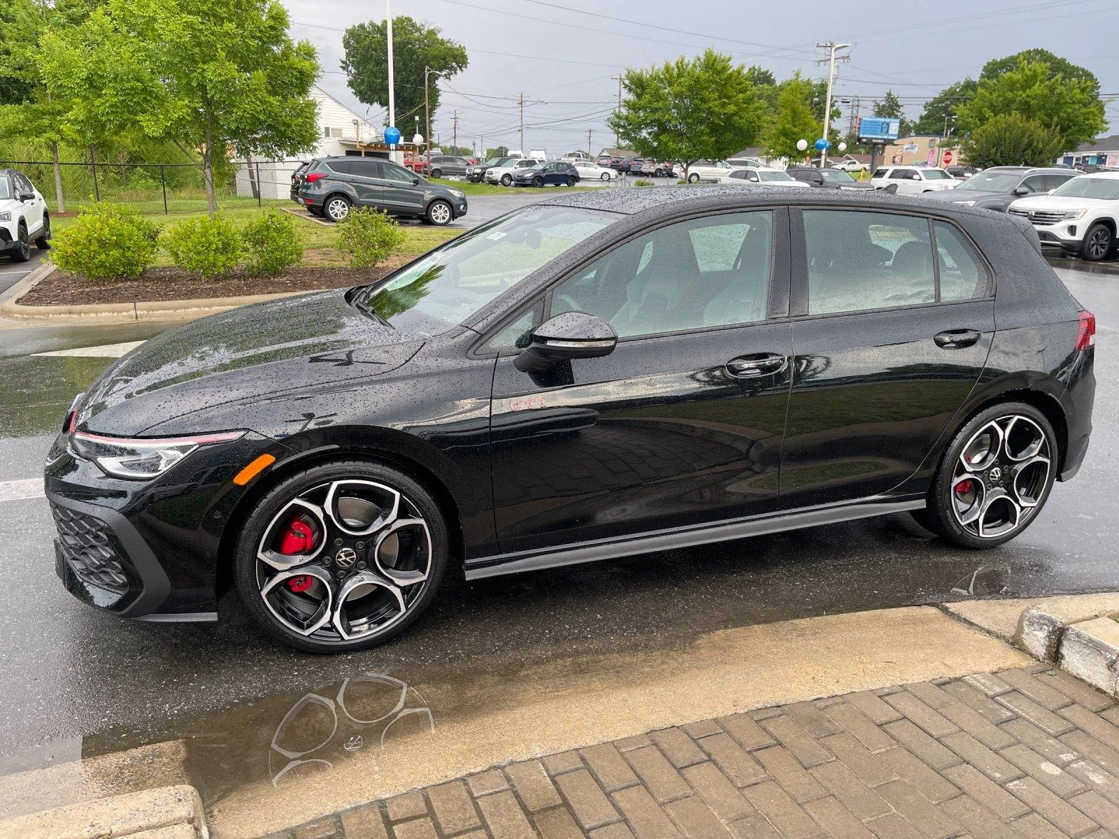 New 2026  Volkswagen Autobahn image 2