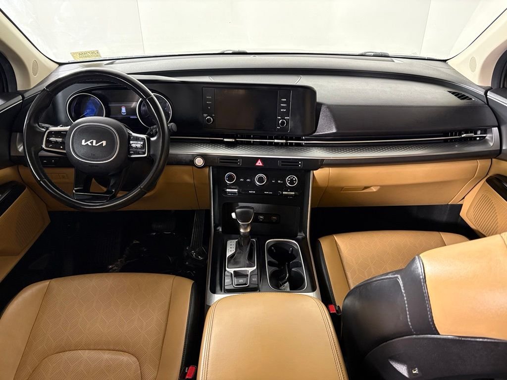 Used 2022 Black Kia LXS image 36