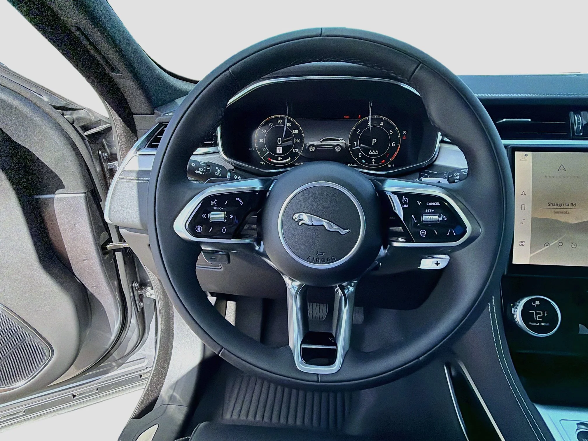 2026 Jaguar F-Pace R-Dynamic S - Photo 40