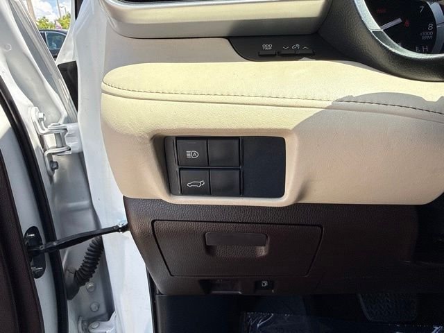 2021 Toyota Highlander XLE - Photo 29