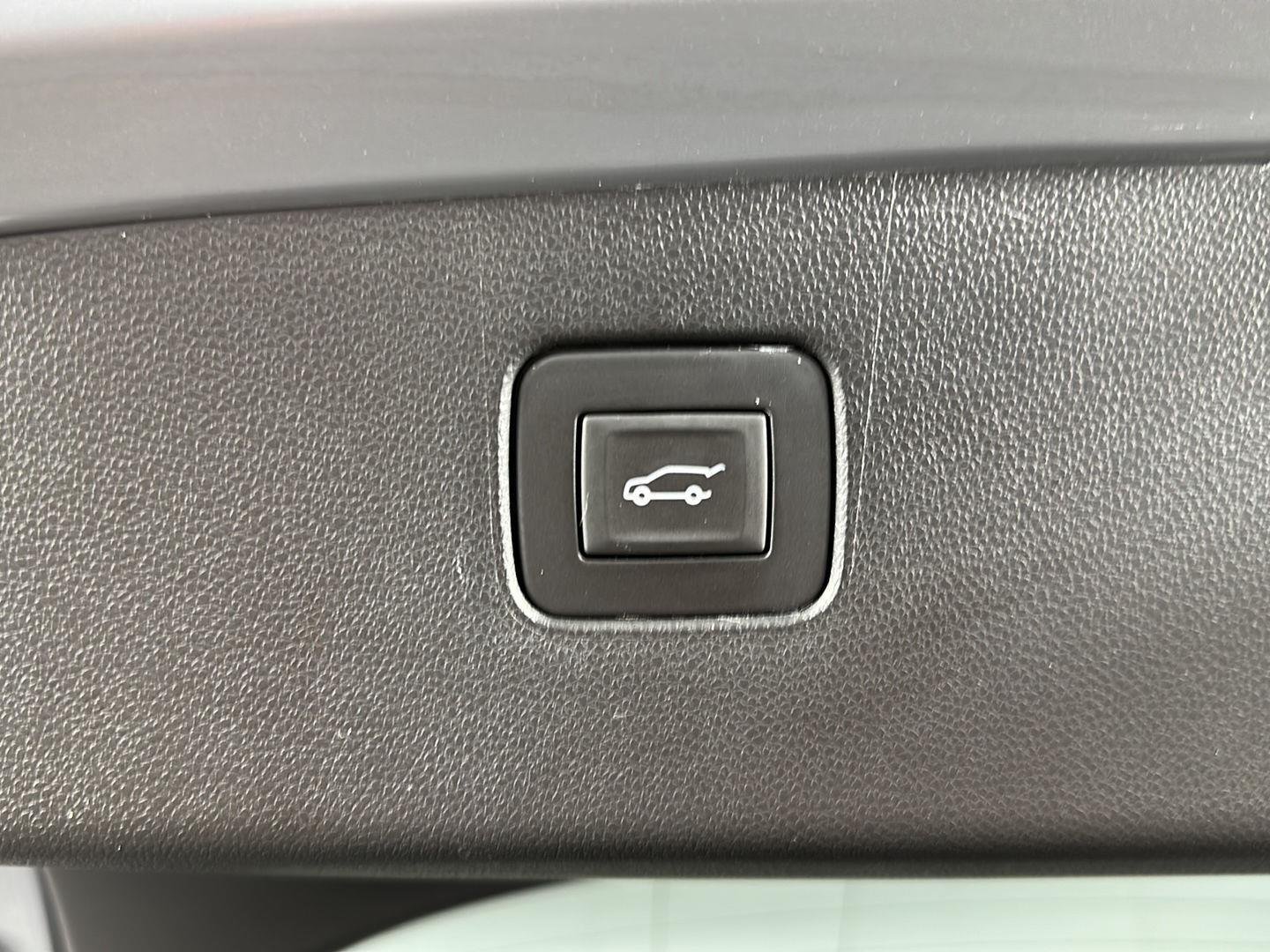 Used 2024 Moonstone Gray Metallic Buick Avenir image 24