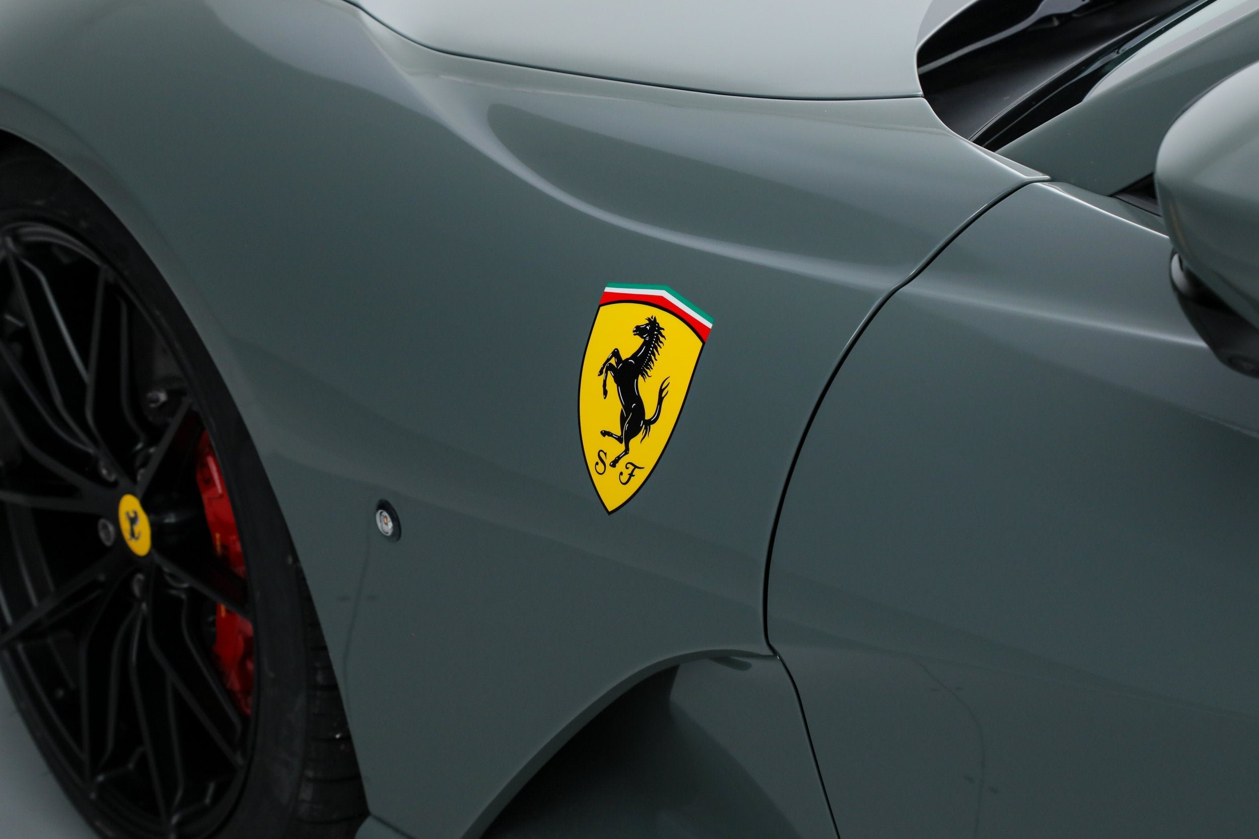 Certified Used 2022 Grigio Medio Ferrari  image 20