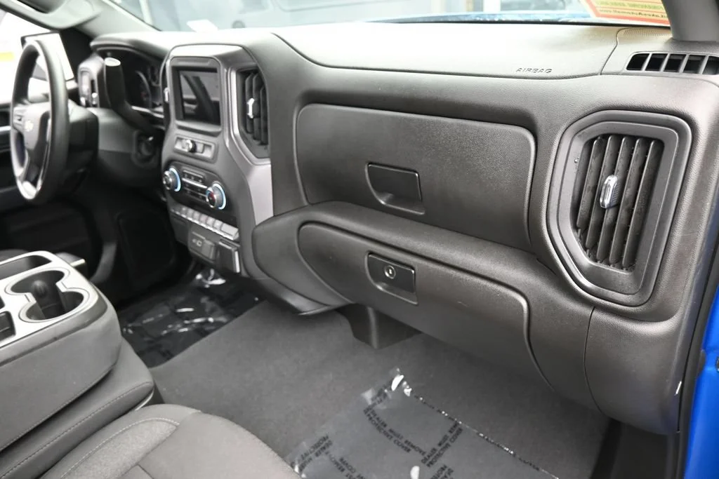 Used 2024 Glacier Blue Metallic Chevrolet Custom image 39