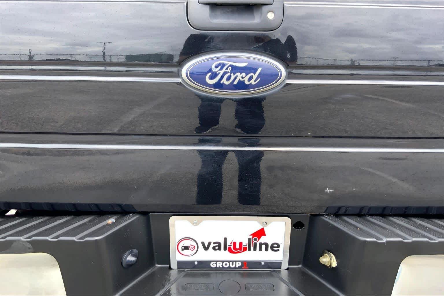 Used 2013 Tuxedo Black Metallic Ford XLT image 10