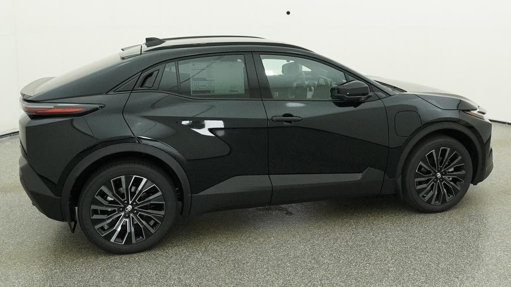 New 2026 Midnight Black Met Toyota XSE image 33