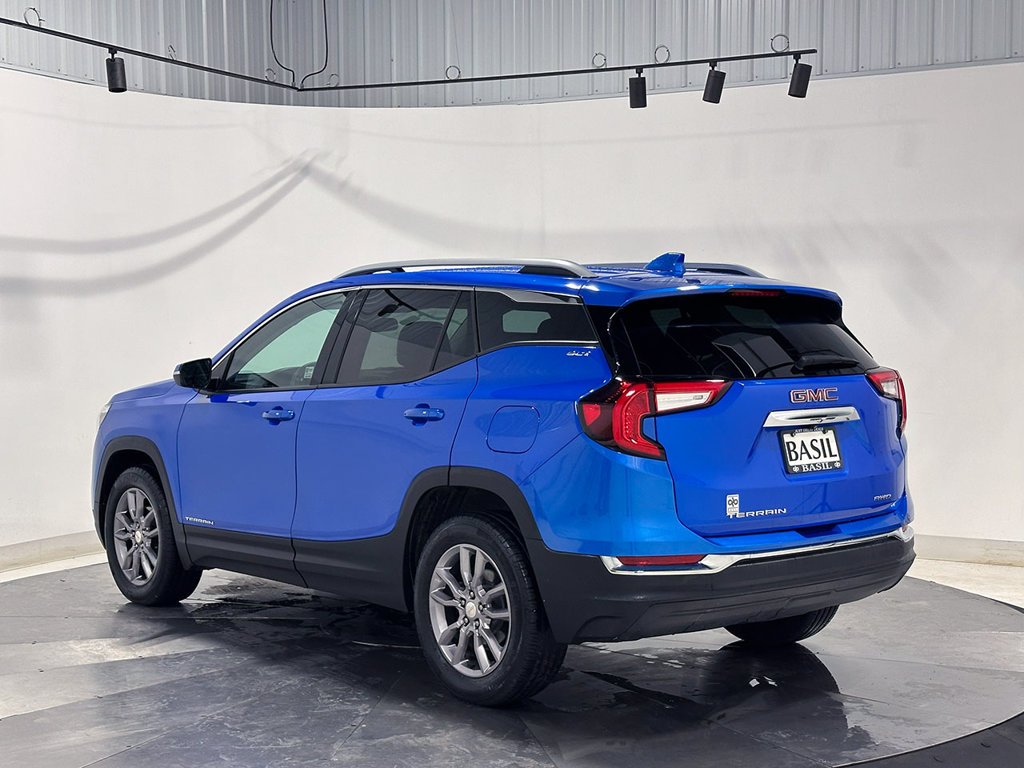 Used 2024 Blue GMC SLT image 14