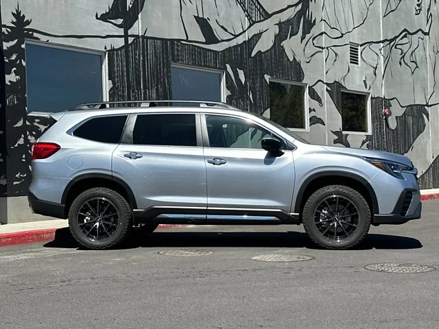 New 2026 ICE SILVER METALLIC Subaru Touring 7-Passenger image 37