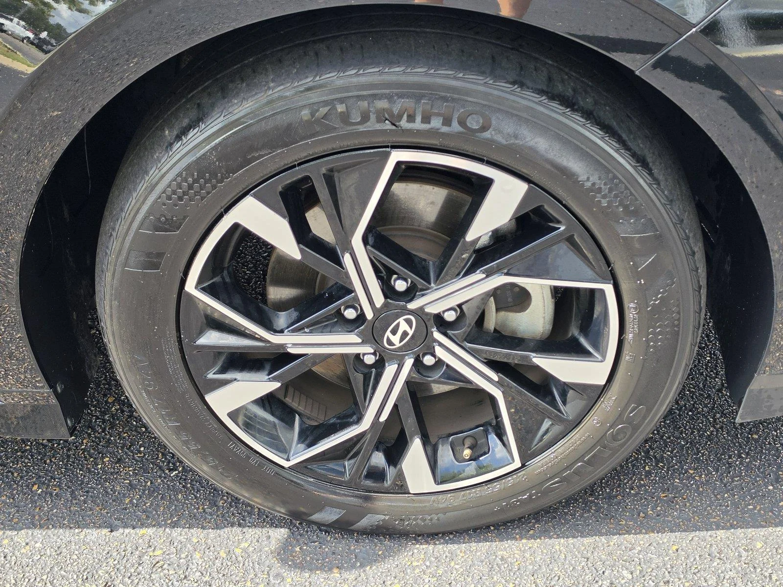 Used 2025 Abyss Black Hyundai SEL image 33