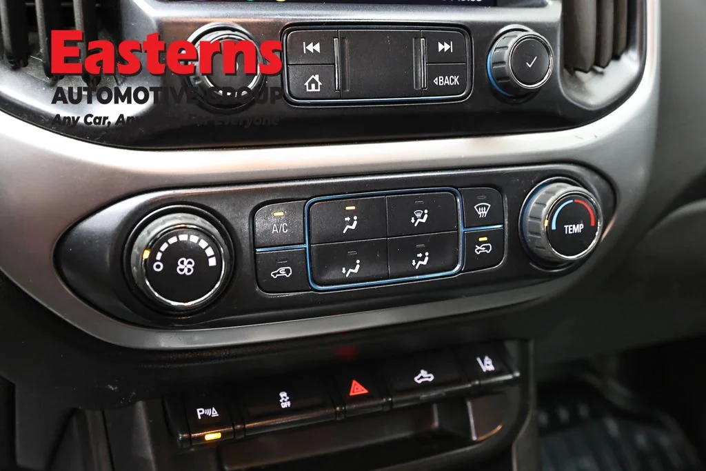 Used 2022 White Chevrolet LT image 20