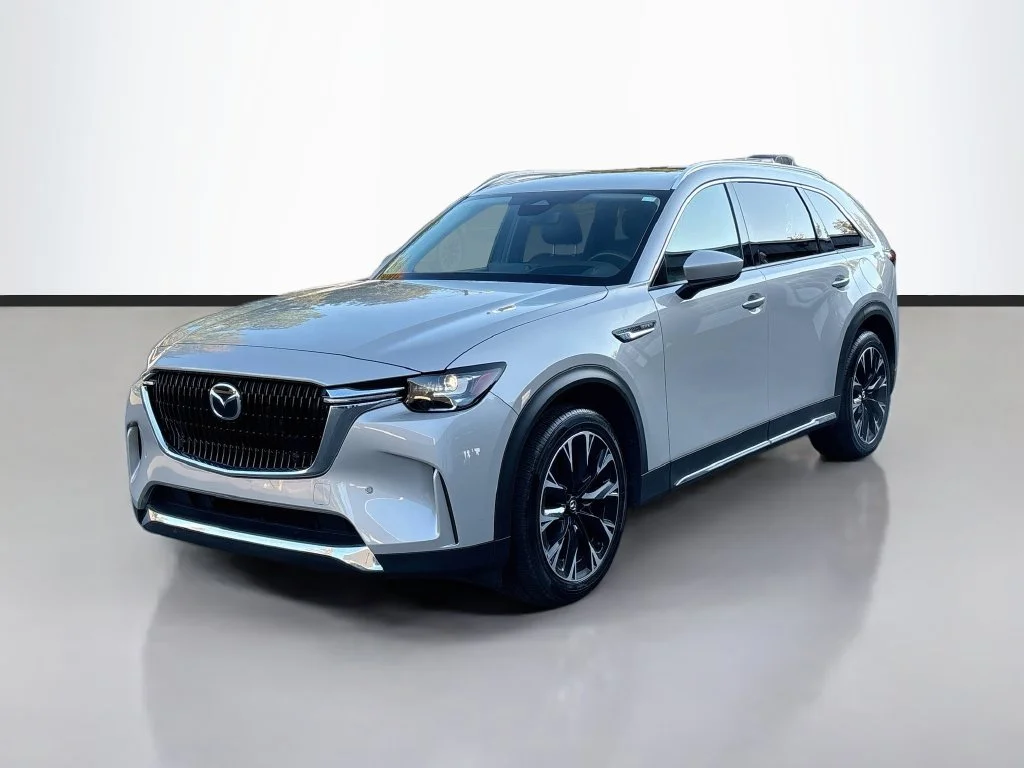 Certified Used 2024 Platinum Mazda Premium image 3