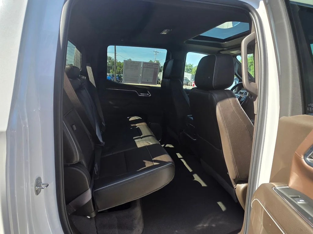 Used 2024 White GMC Denali image 15