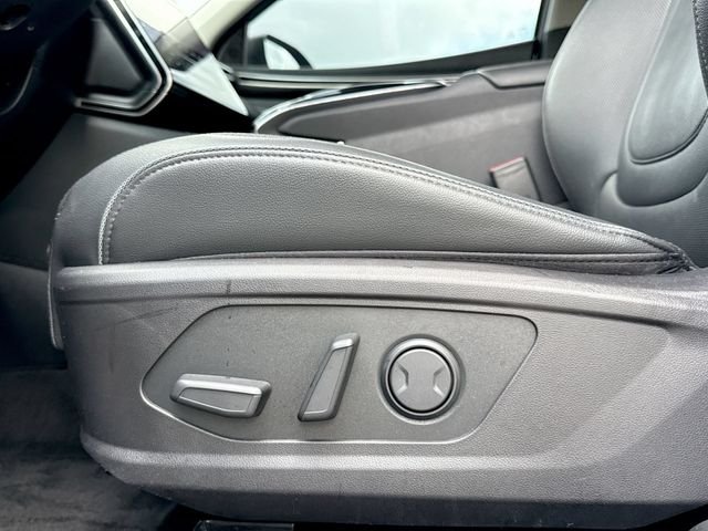 Used 2022 Silver Hyundai Limited image 12