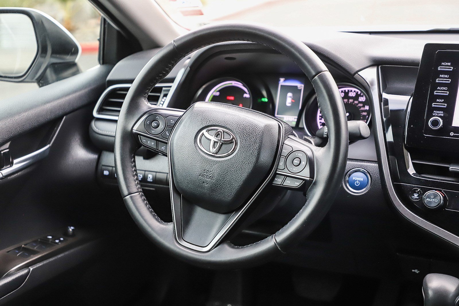 Certified Used 2023 Ice Cap Toyota SE image 15