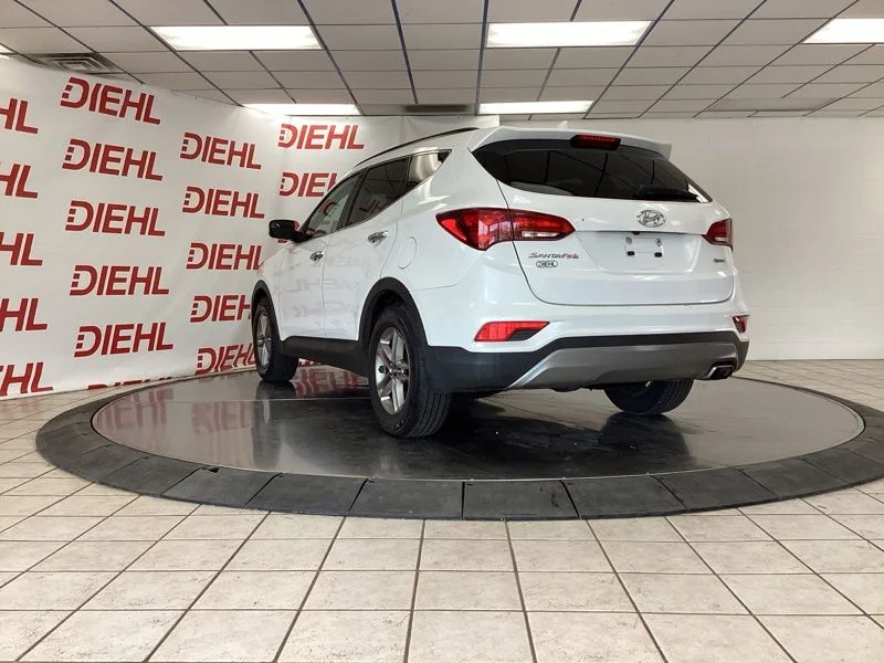 Used 2017 White Hyundai 2.4 Base image 5