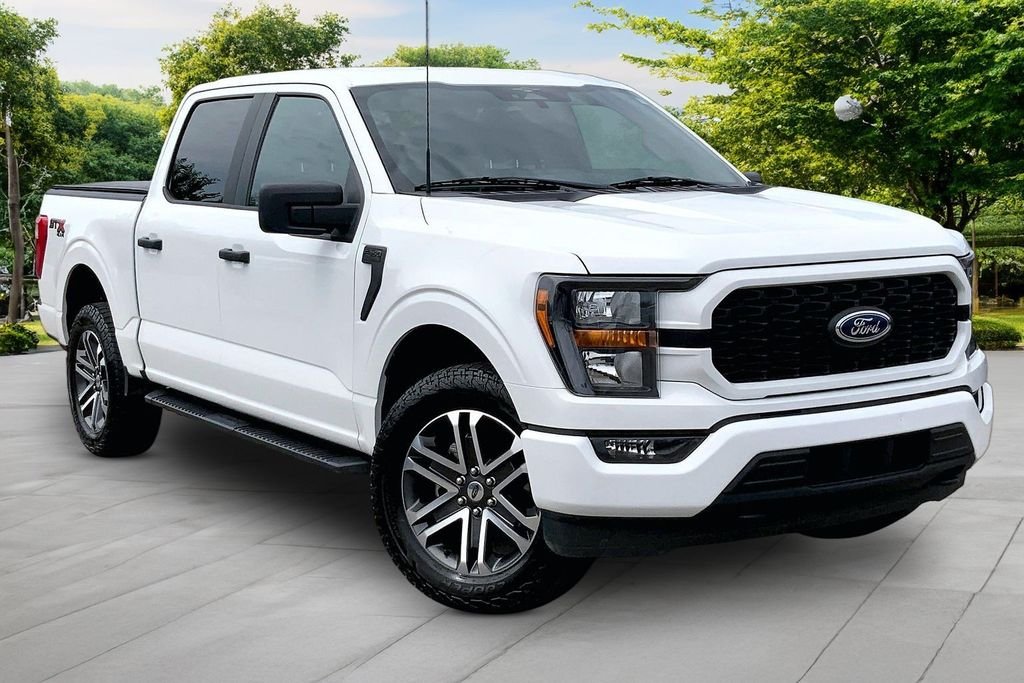 Used 2023 White Ford XL image 3