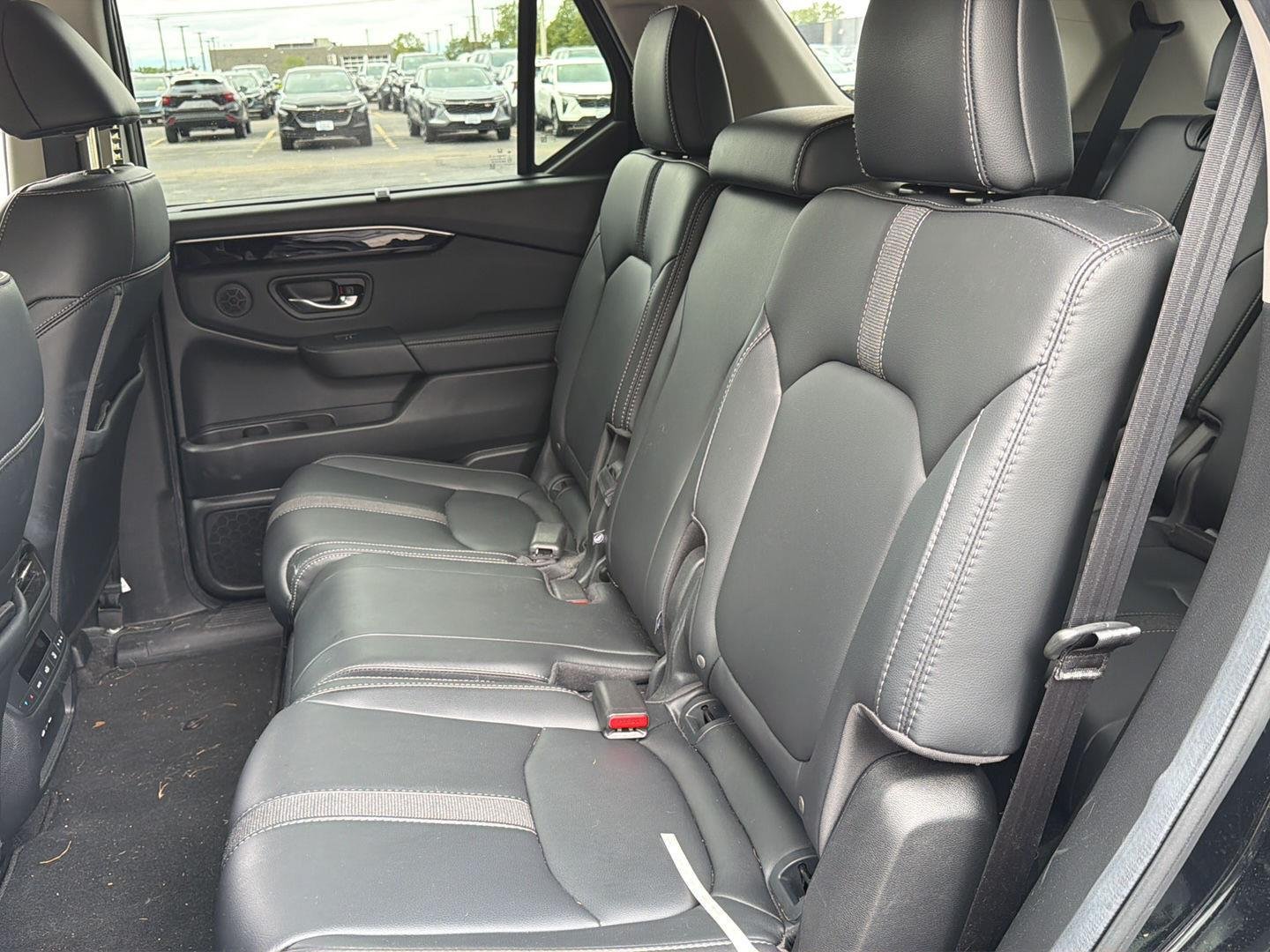 Used 2025 Crystal Black Pearl Honda EX-L image 15
