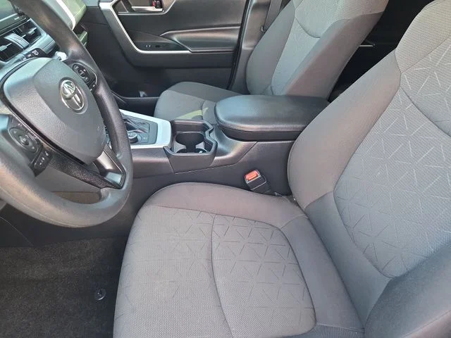 Used 2021 White Toyota XLE image 12