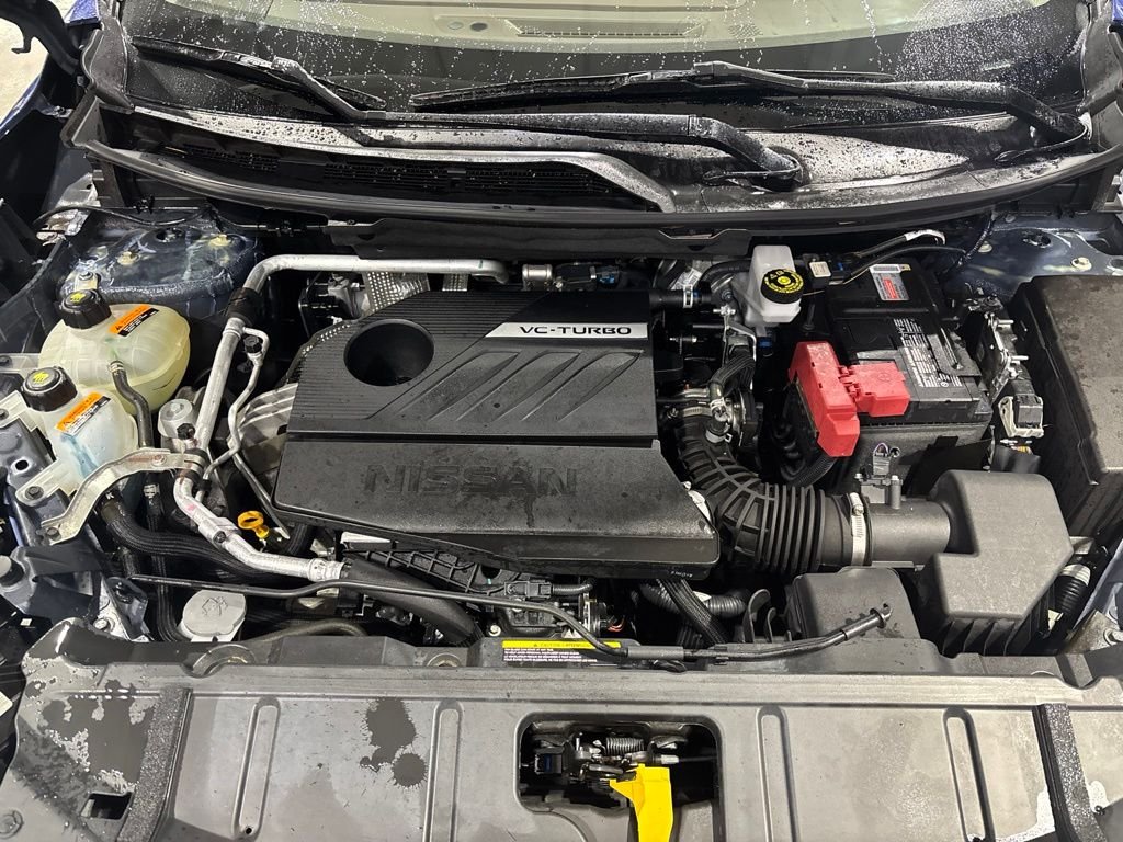 Used 2023 Blue Nissan S image 12