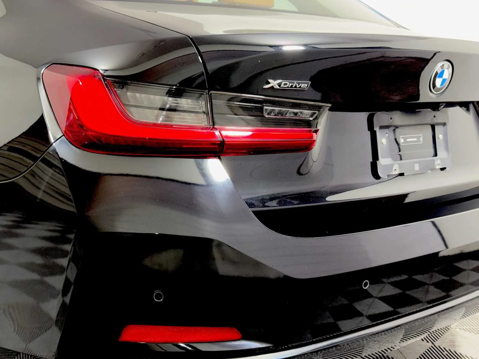 2024 BMW 3 Series 330i - Photo 27