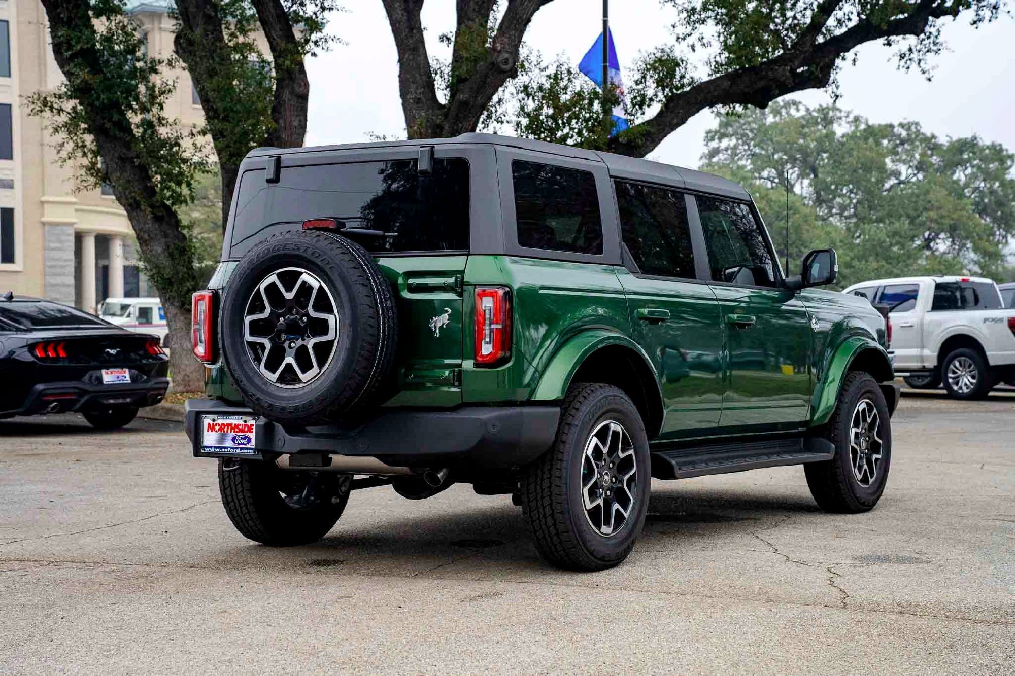 New 2025 Eruption Green Metallic Ford Outer Banks image 4